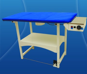 Стол гладильный с прямоугольной столешницей, вакуумный отсос мощностью 100 Вт и электрический подогрев мощностью 1200 Вт  HOFFMAN HF-DP1 SUPER Мебель лабораторная